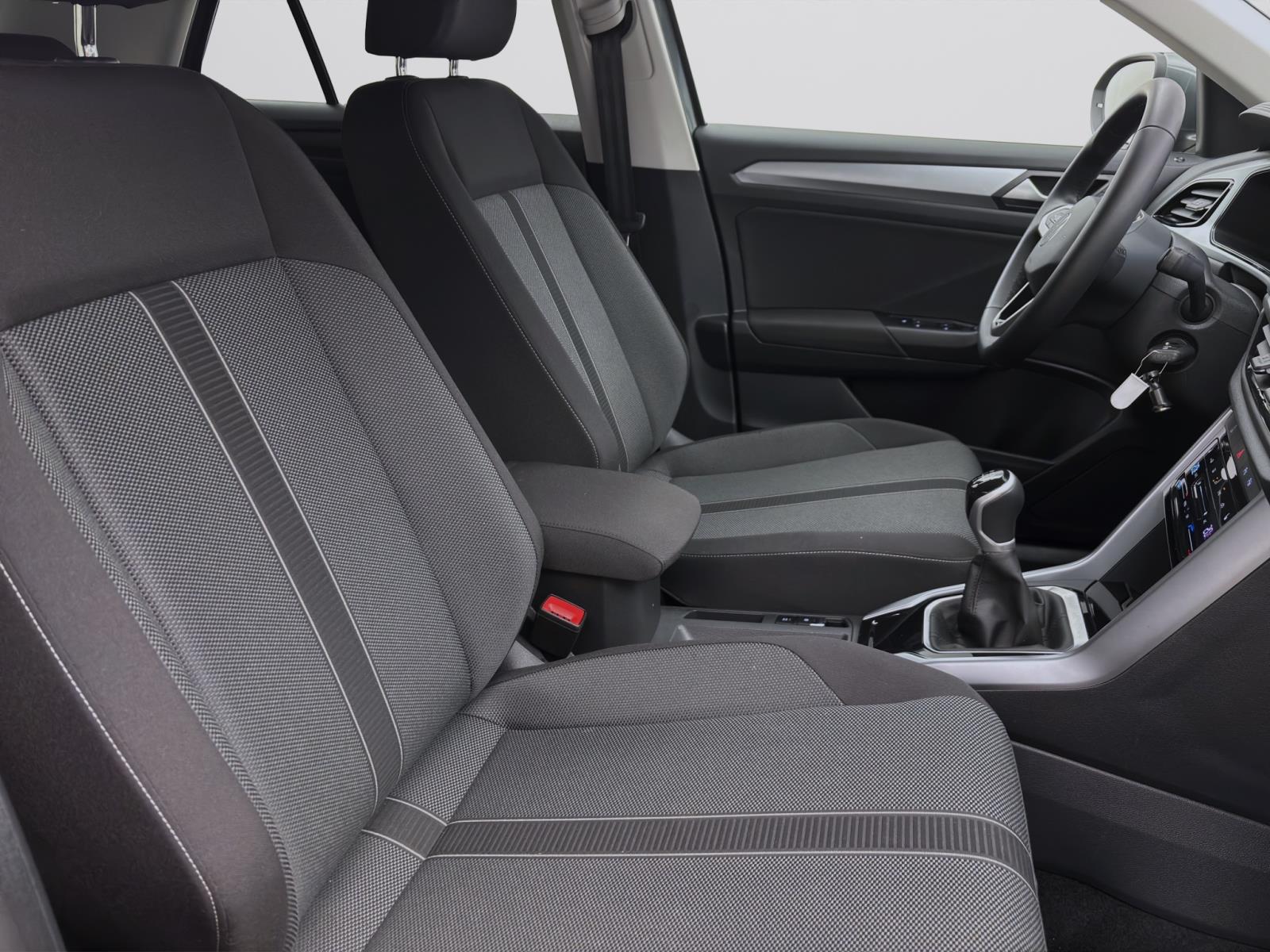 Volkswagen T-Roc 1.0 TSI LIFE NAVI KLIMA PDC LED
