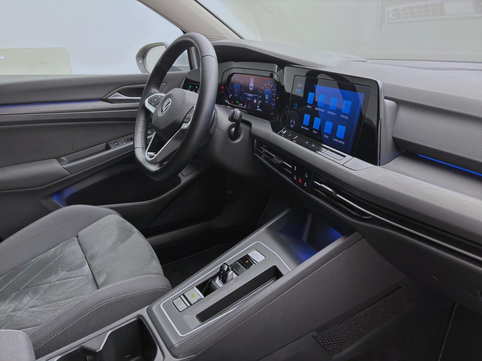 Volkswagen Golf Variant 2.0 TDI DSG STYLE NAVI PDC LED SITZHZG