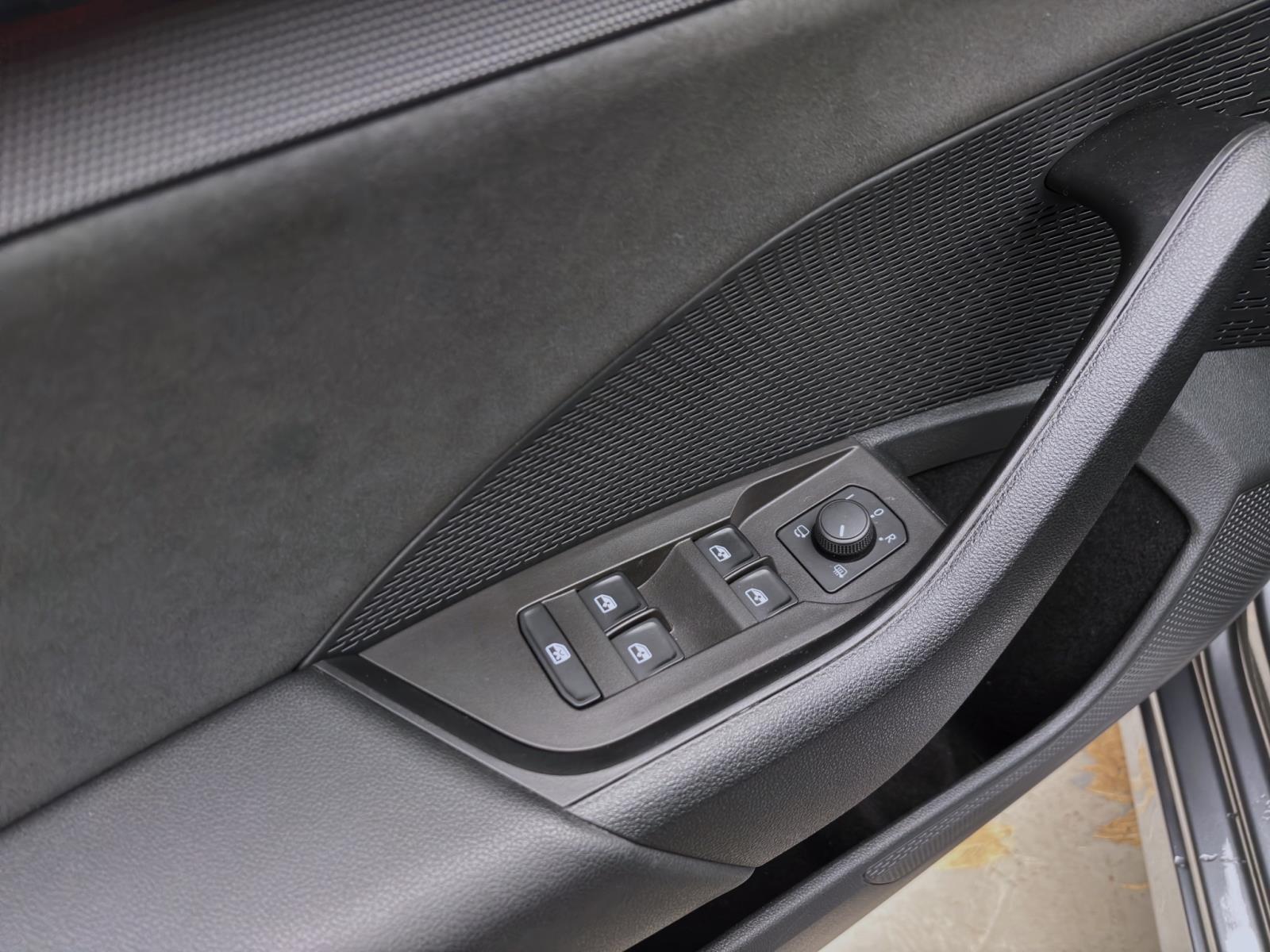 Skoda Octavia RS NAVI PDC KLIMA SITZHZG LED