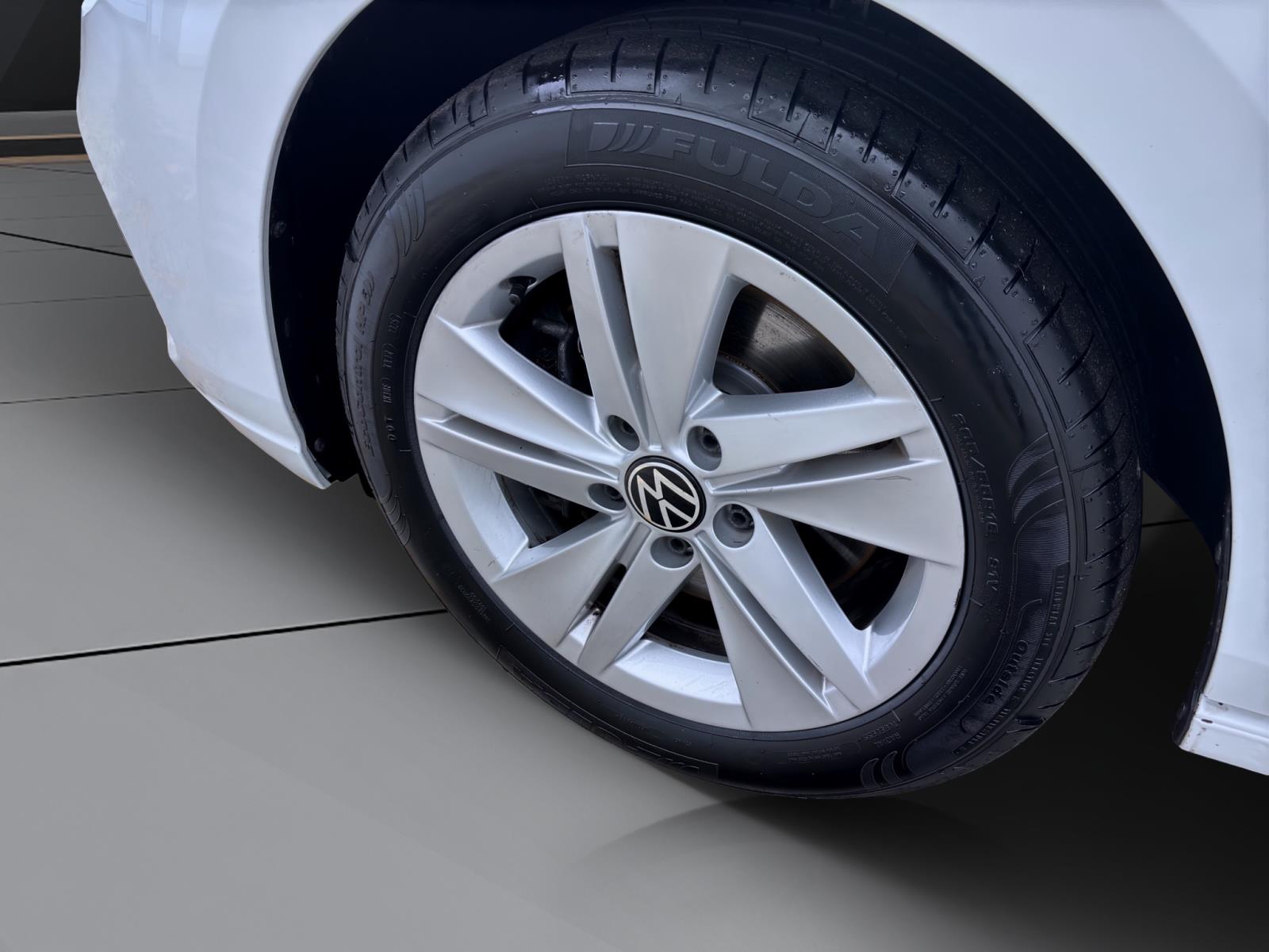 Volkswagen Golf Variant 2.0 TDI DSG LIFE AHK NAVI KAMERA LED