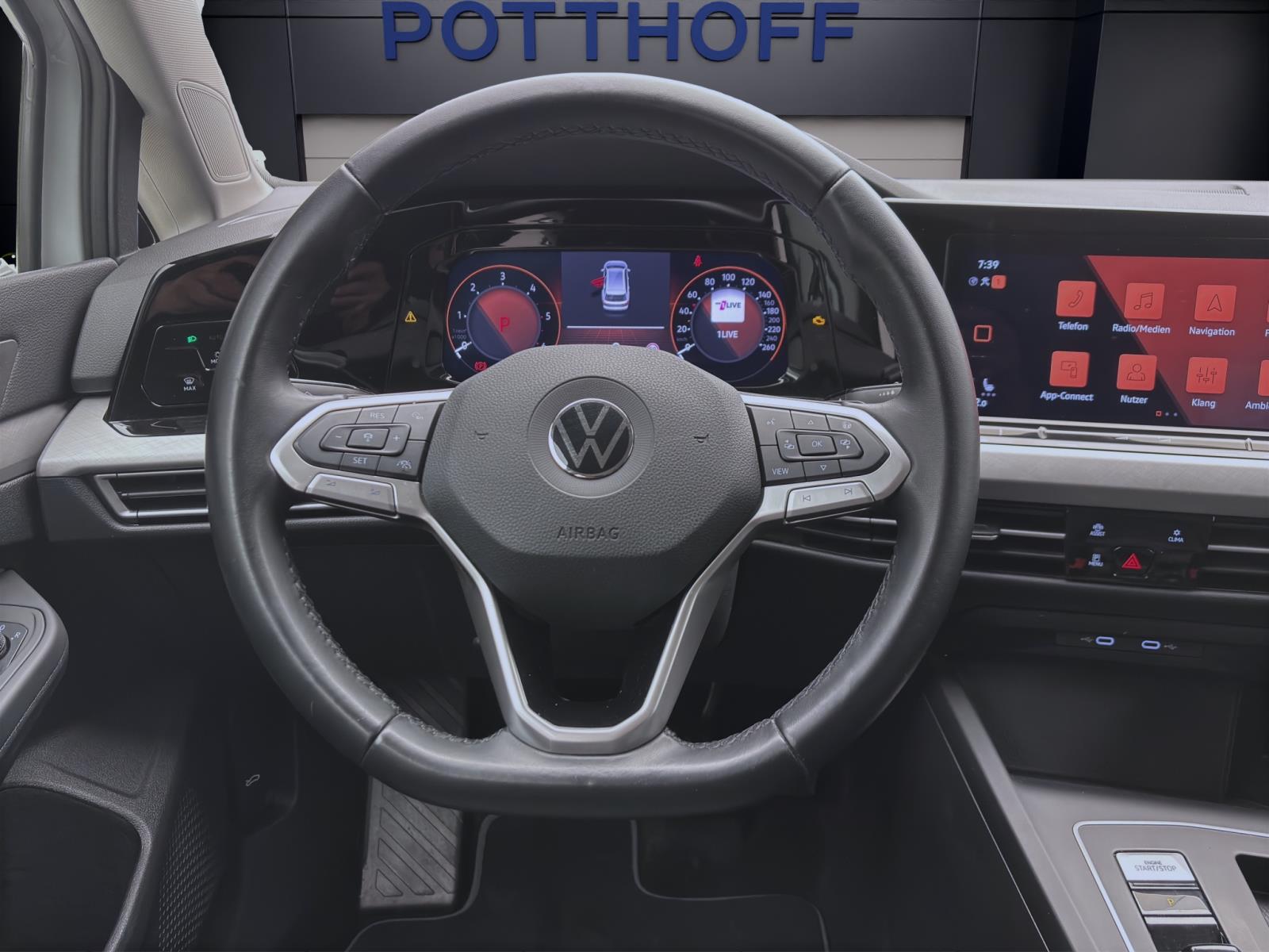 Volkswagen Golf Variant 2.0 TDI DSG LIFE AHK NAVI KAMERA LED