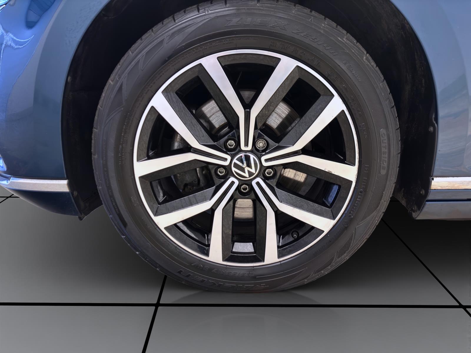 Volkswagen Passat Variant 2.0 TDI DSG ELEGANCE PANO STDHZG NAVI AHK