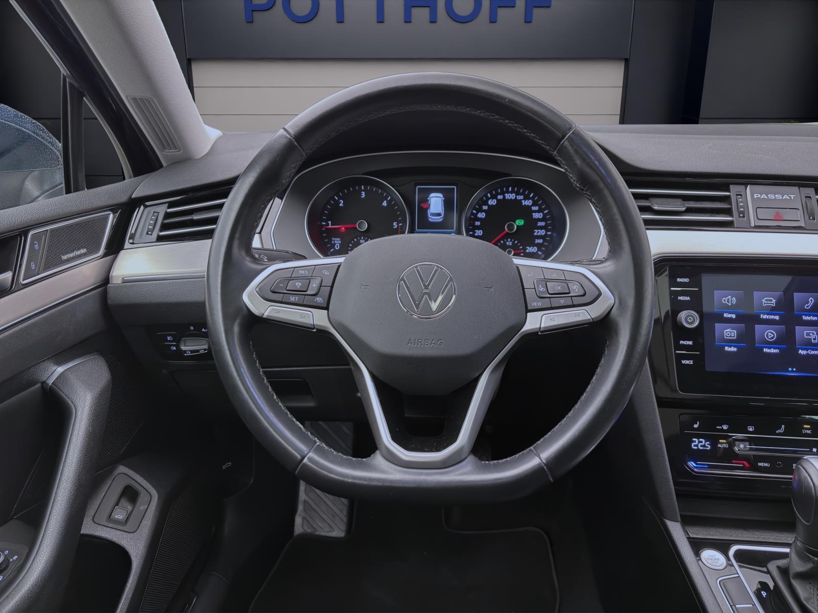Volkswagen Passat Variant 2.0 TDI DSG ELEGANCE PANO STDHZG NAVI AHK