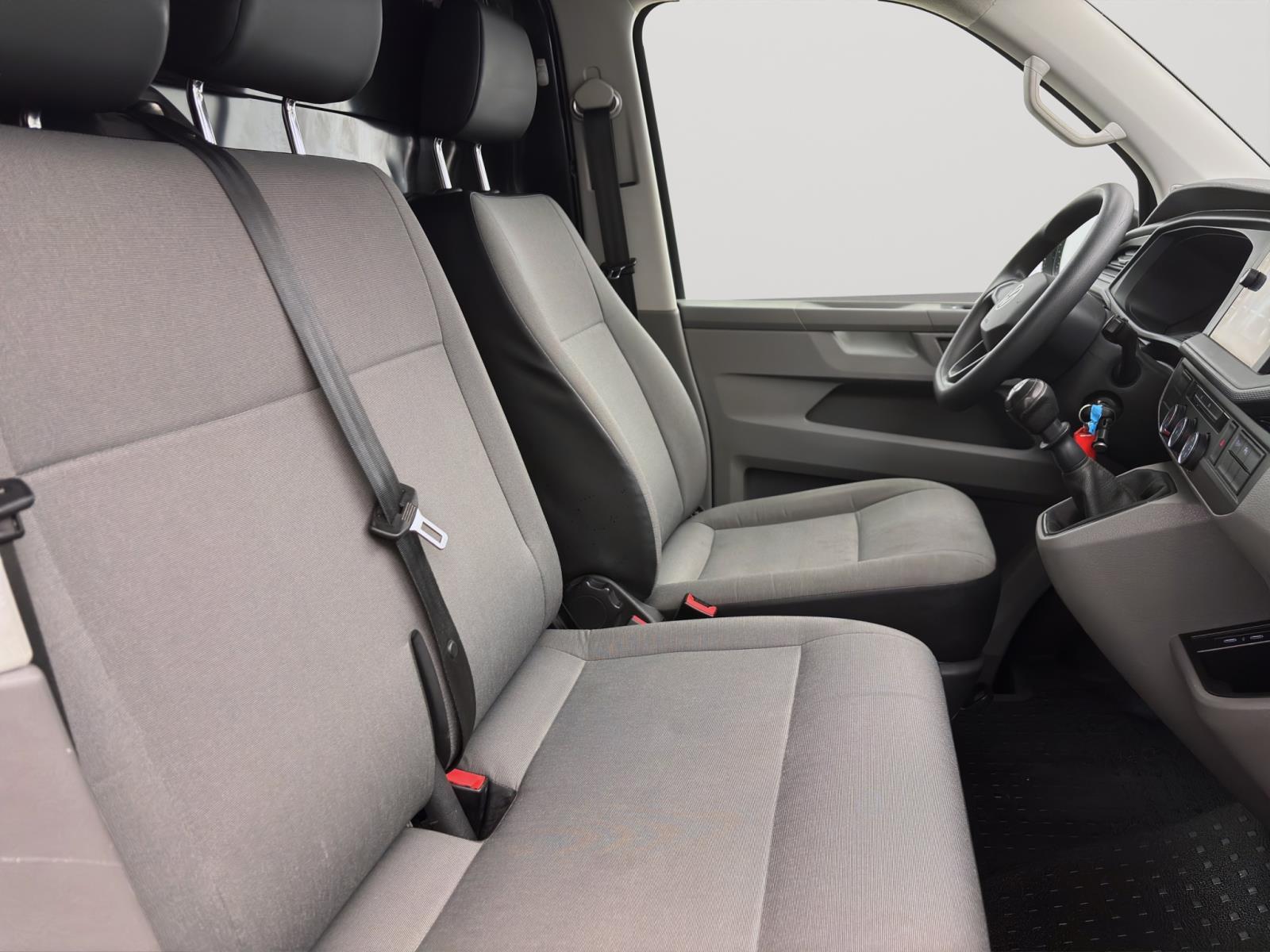 Volkswagen T6.1 Transporter Kasten 2.0 TDI ECO PROFI NAVI AHK KLIMA