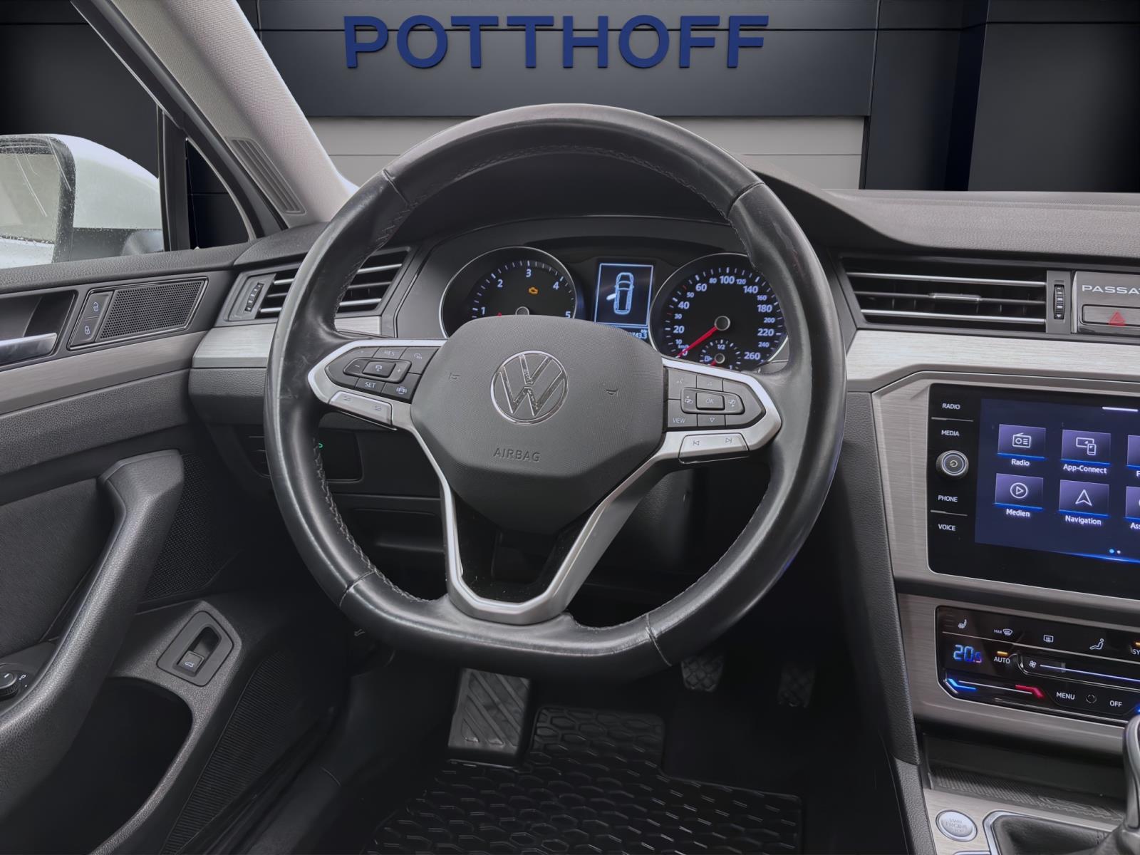 Volkswagen Passat Variant 2.0 TDI BUSINESS NAVI KAMERA PDC LED