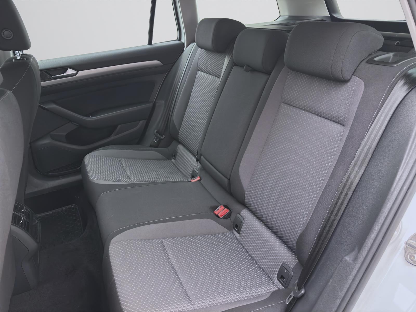 Volkswagen Passat Variant 2.0 TDI BUSINESS NAVI KAMERA PDC LED