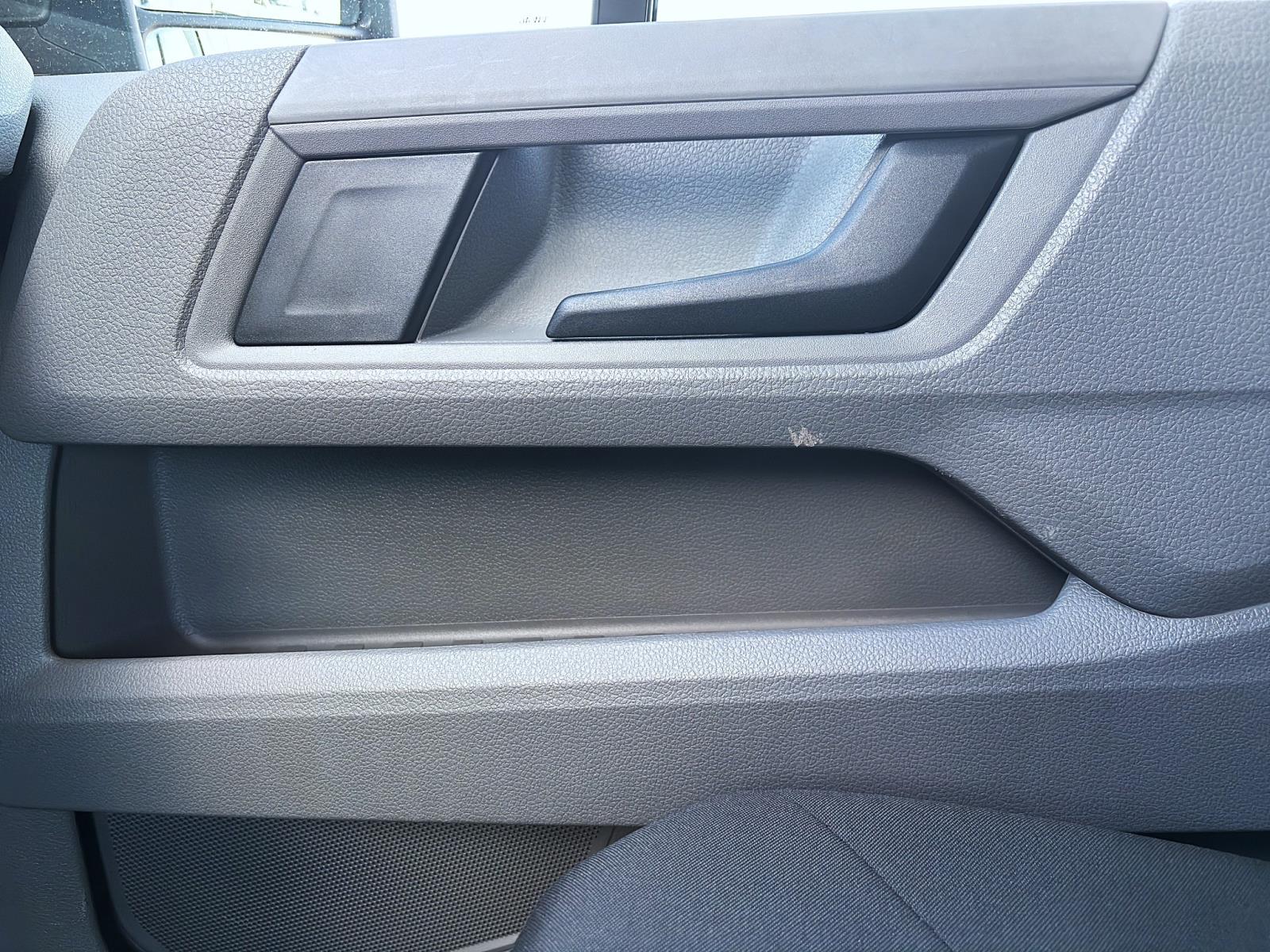 Volkswagen Crafter Pritsche 35 TDI LANG FWD NAVI KLIMA AHK