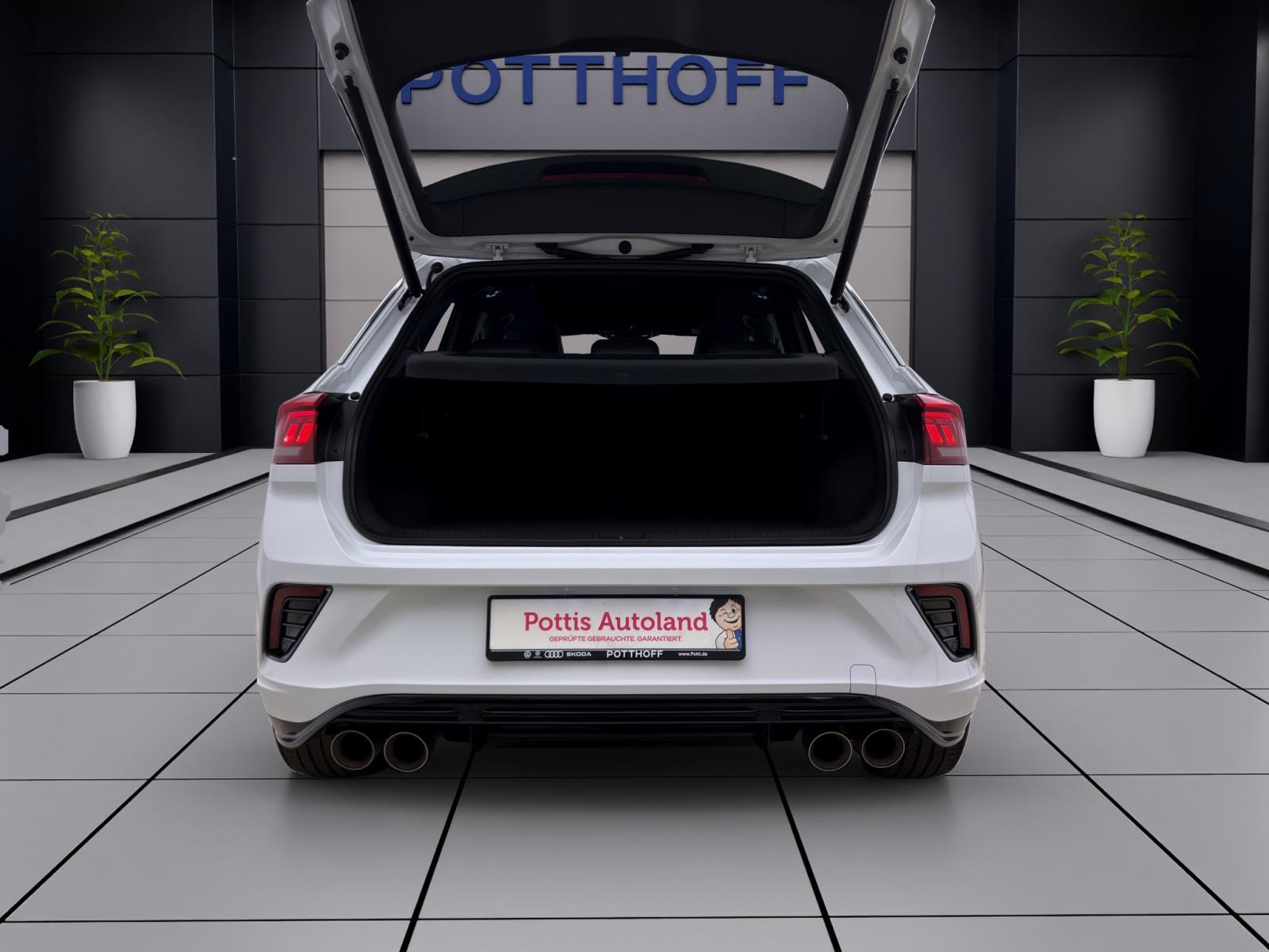 Volkswagen T-Roc 4M R NAVI AHK PANO KAMERA
