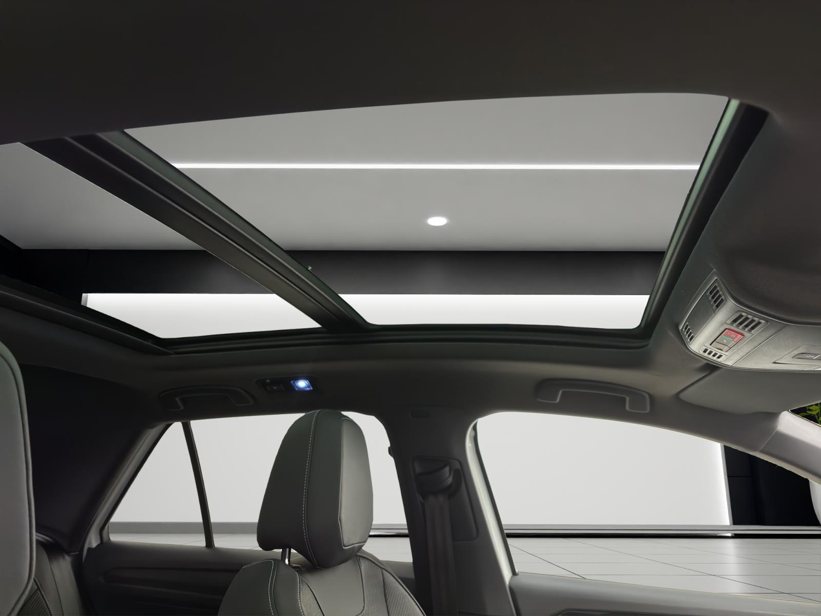 Volkswagen T-Roc 4M R NAVI AHK PANO KAMERA