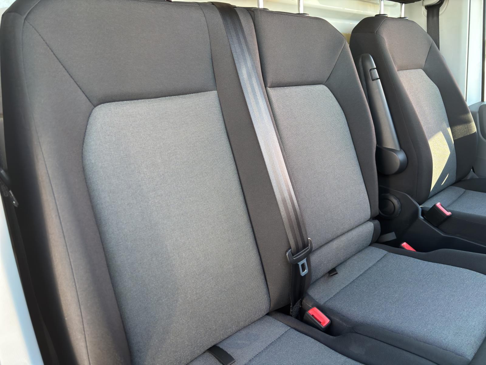 Volkswagen Crafter Pritsche 35 TDI DSG KOFFER LADEBOARDWAND KLIMA