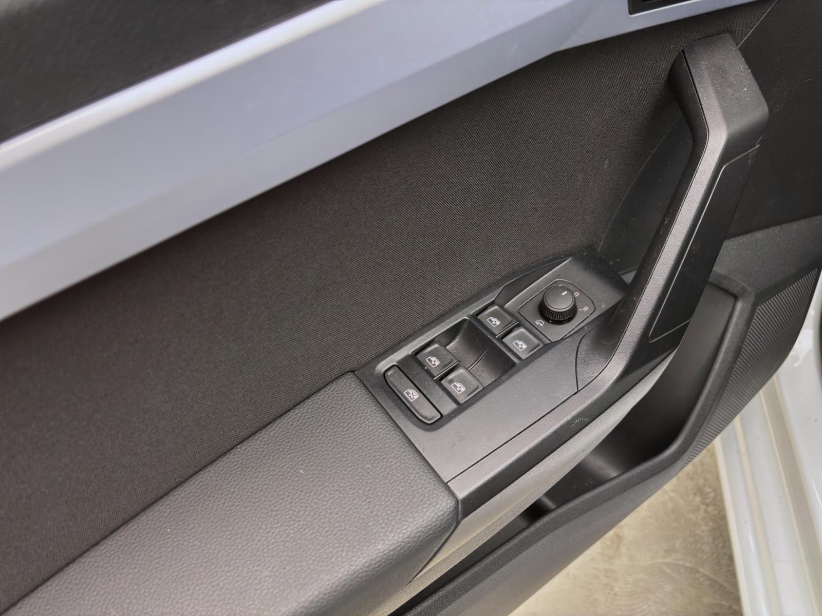 Seat Ibiza 1.0 TSI DSG FR NAVI KAMERA KLIMA SITZHZG