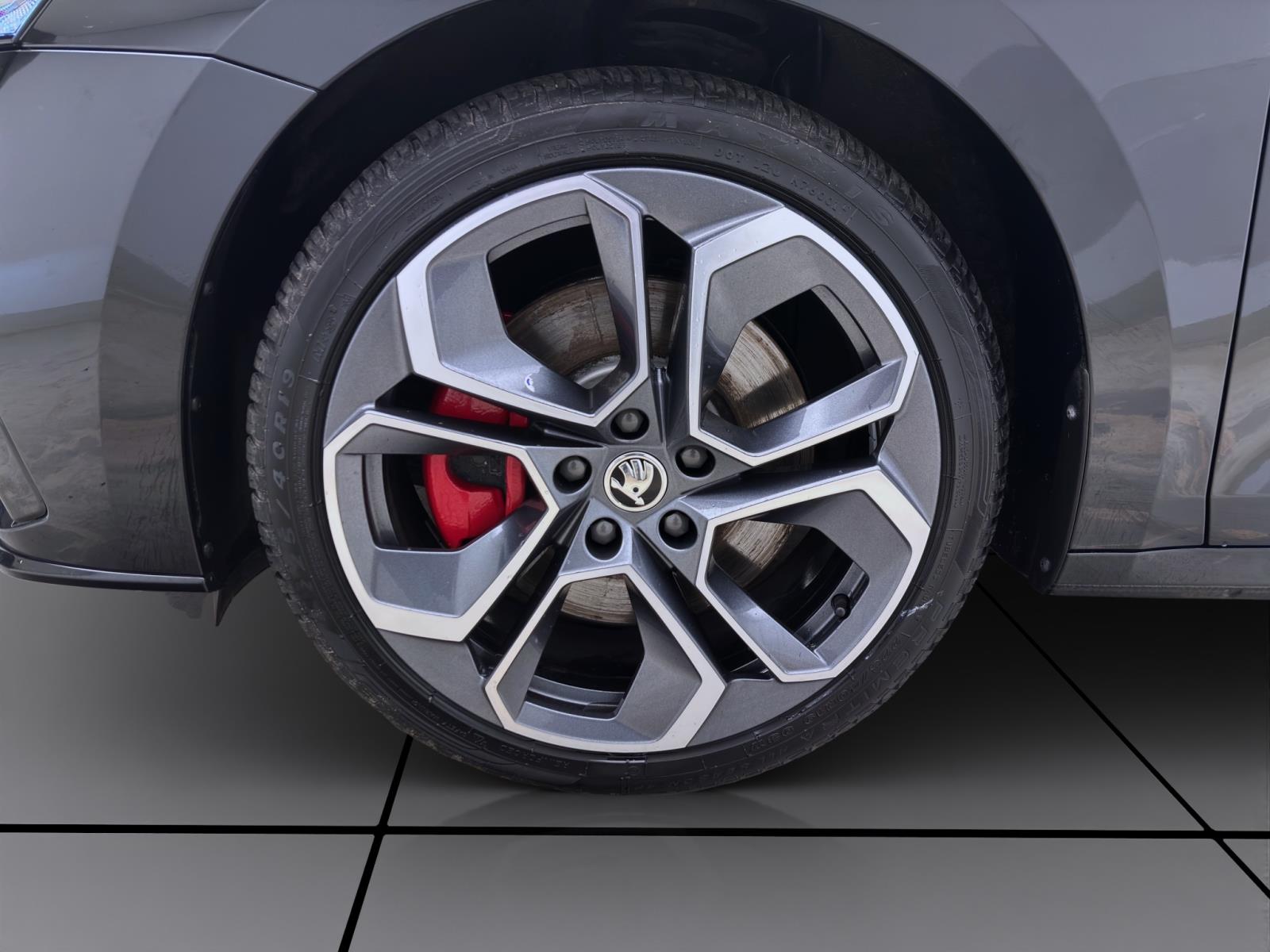 Skoda Octavia Combi 2.0 TSI DSG RS NAVI HuD PANO PDC LED