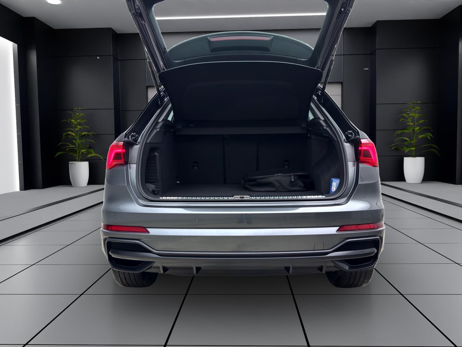 Audi Q3 45 TFSIe S LINE NAVI+ KAMERA LED GRA