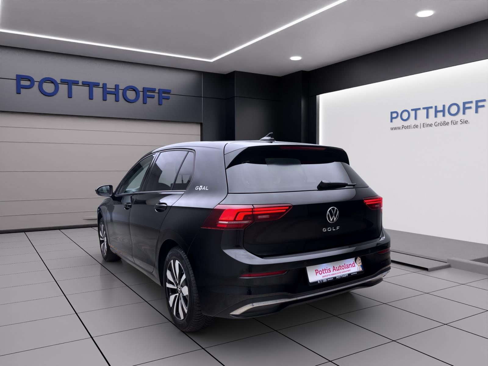 Volkswagen Golf 1.5 TSI GOAL NAVI AHK SITZHZG PDC