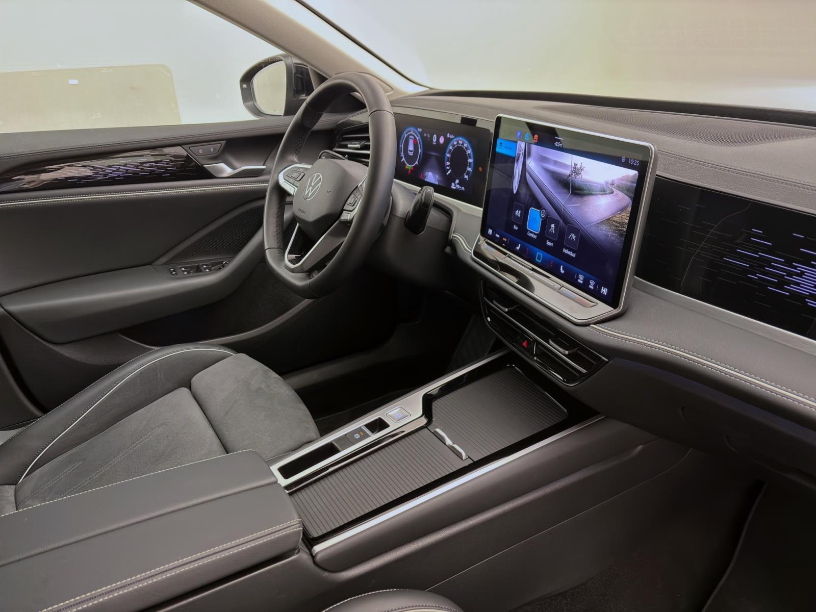 Volkswagen Passat Variant 2.0 TDI DSG ELEGANCE NAVI AHK KAMERA LED