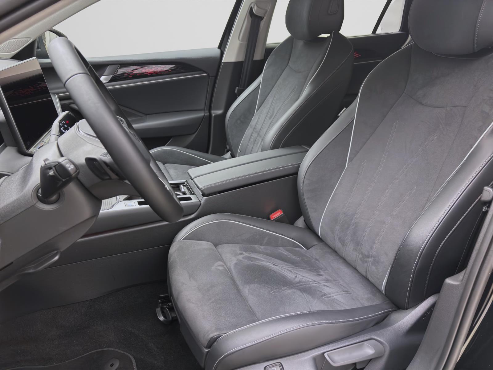 Volkswagen Passat Variant 2.0 TDI DSG ELEGANCE NAVI AHK KAMERA PDC