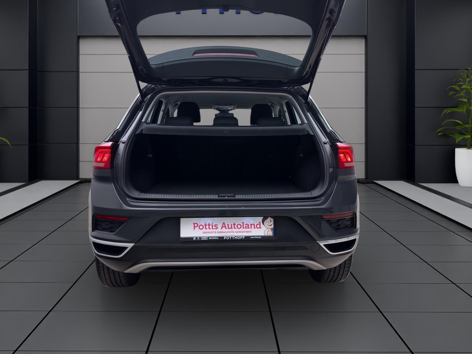 Volkswagen T-Roc 1.5 TSI DSG STYLE NAVI KAMERA PDC SITZHZG