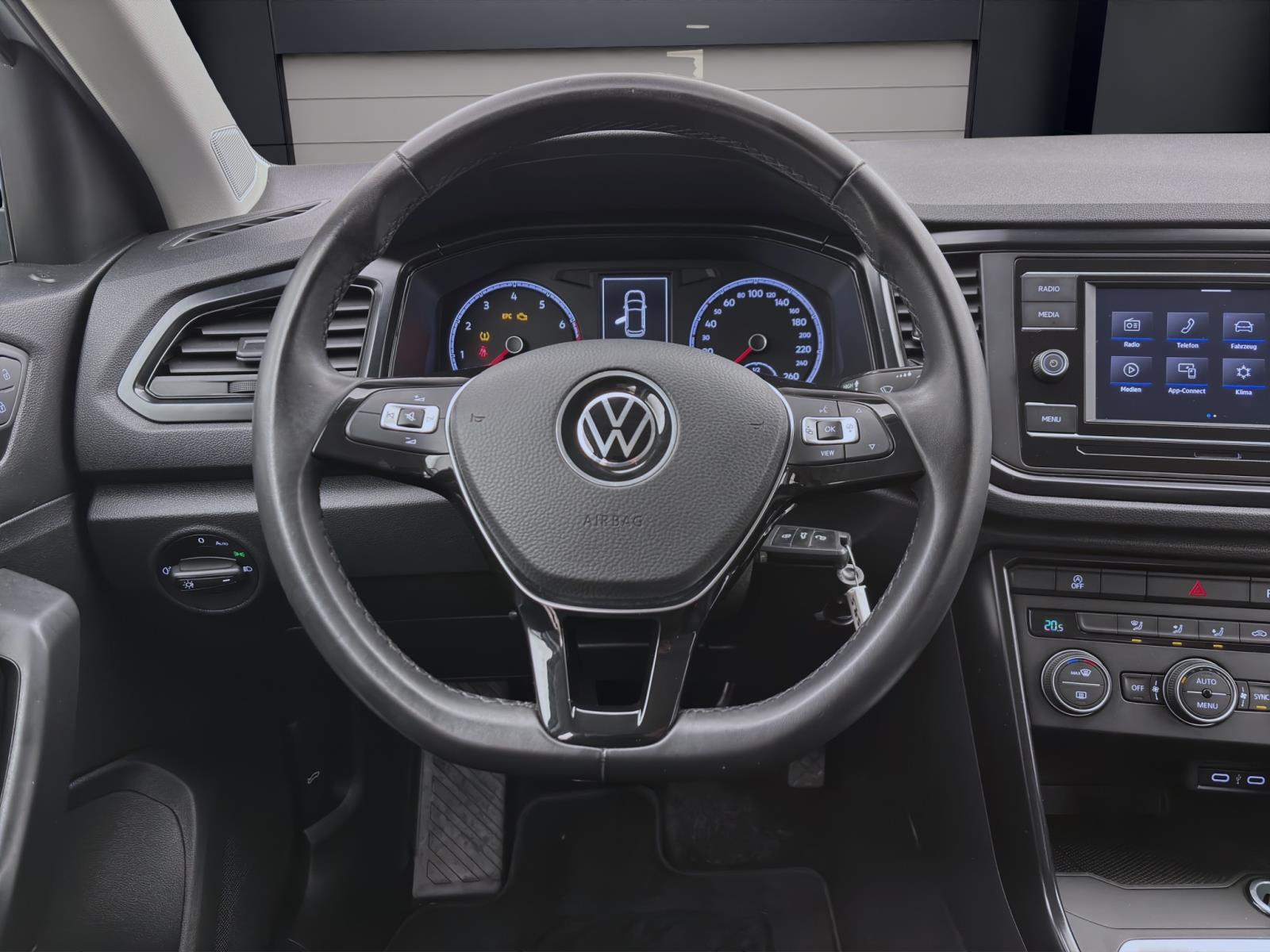 Volkswagen T-Roc 1.0 TSI KLIMA PDC DAB+ eFENSTER
