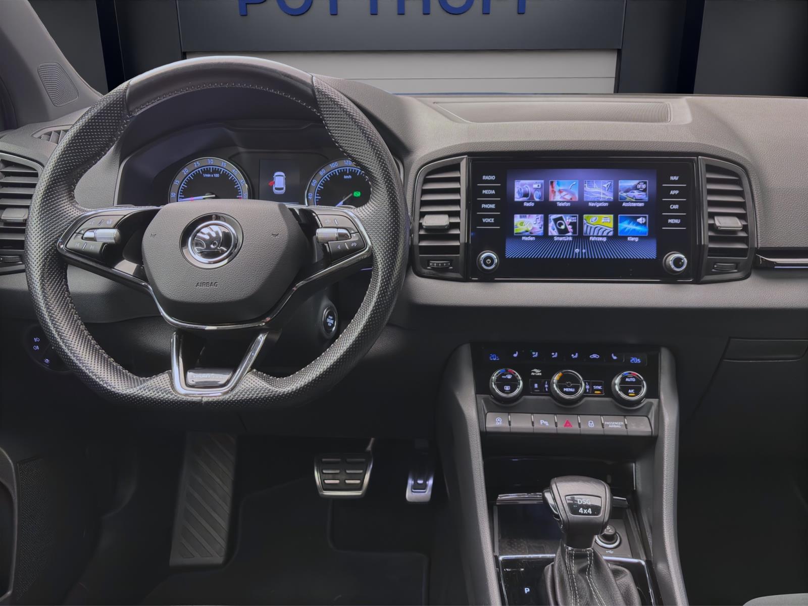 Skoda Karoq 2.0 TDI DSG 4x4 SPORTLINE STDHZG AHK NAVI KAMERA