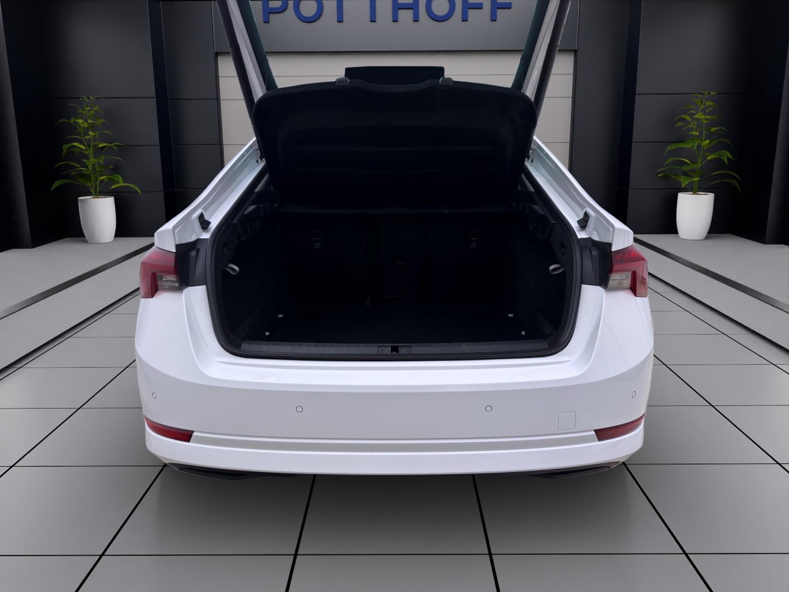 Skoda Octavia 2.0 TDI STYLE NAVI LED PDC SITZHZG