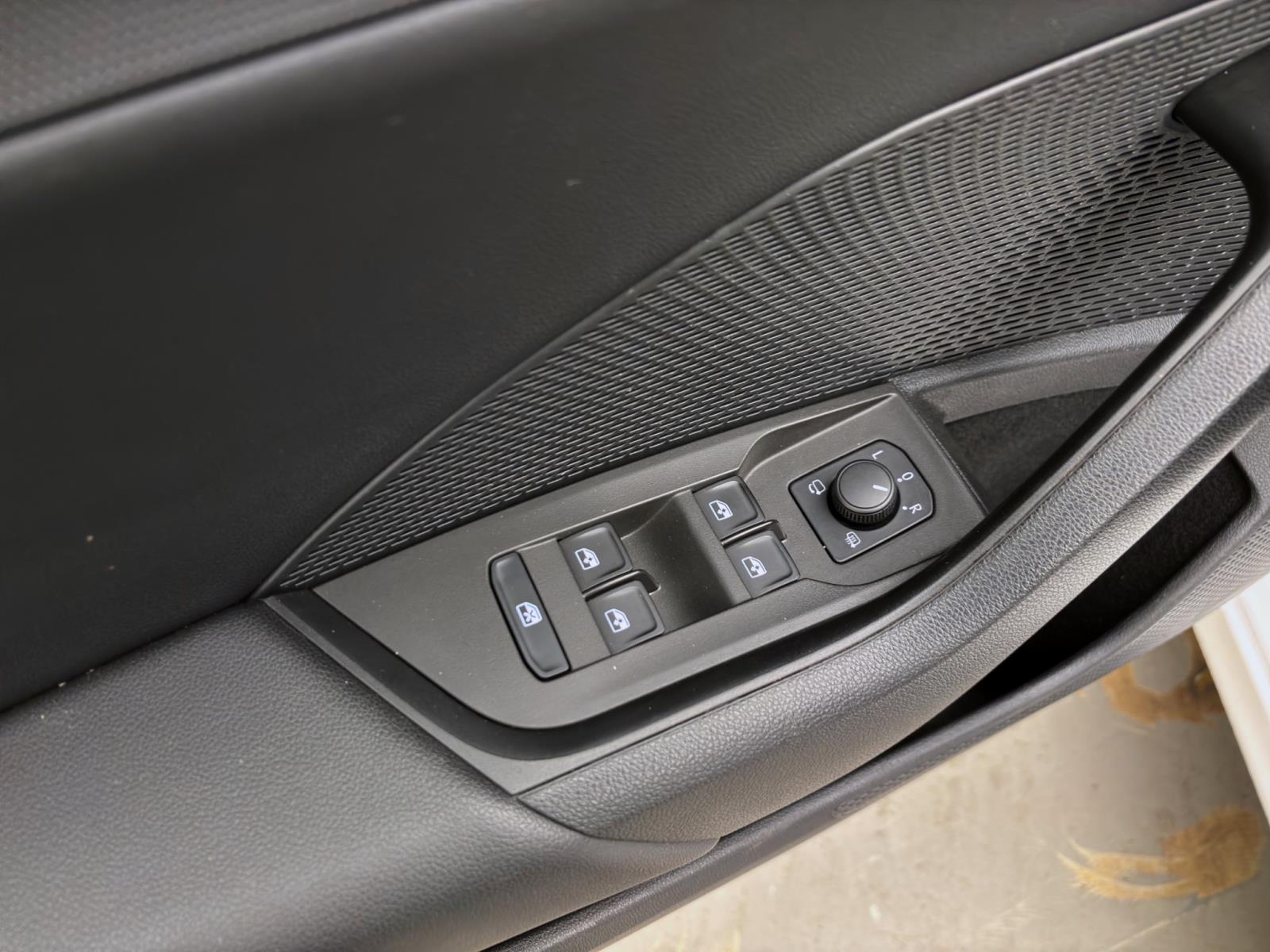 Skoda Octavia 2.0 TDI STYLE NAVI LED PDC SITZHZG