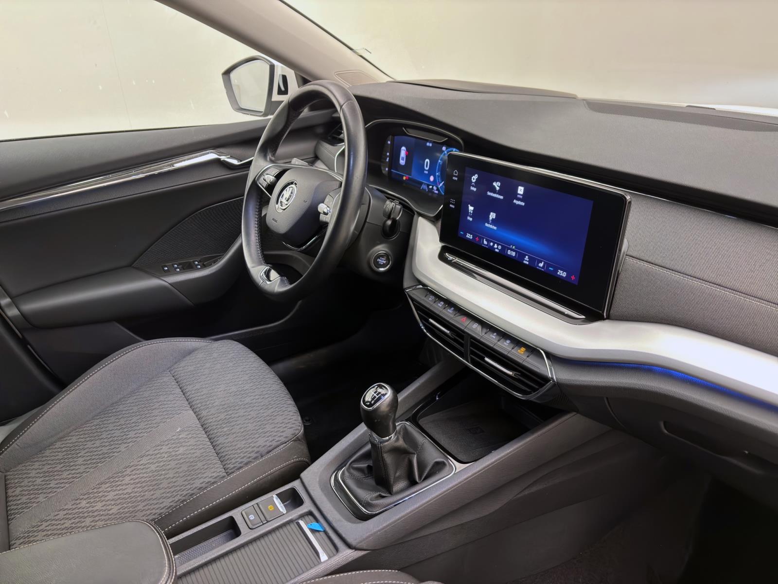 Skoda Octavia 2.0 TDI STYLE NAVI LED PDC SITZHZG