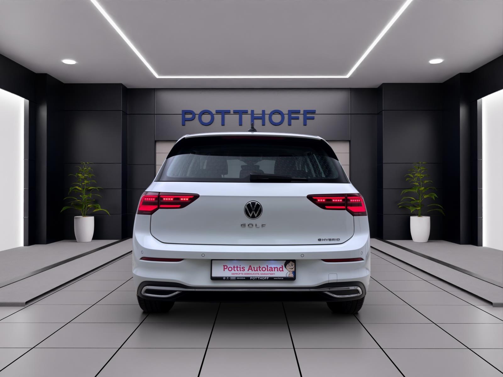 Volkswagen Golf 1.4 eHybrid STYLE NAVI KAMERA SITZHZG PDC