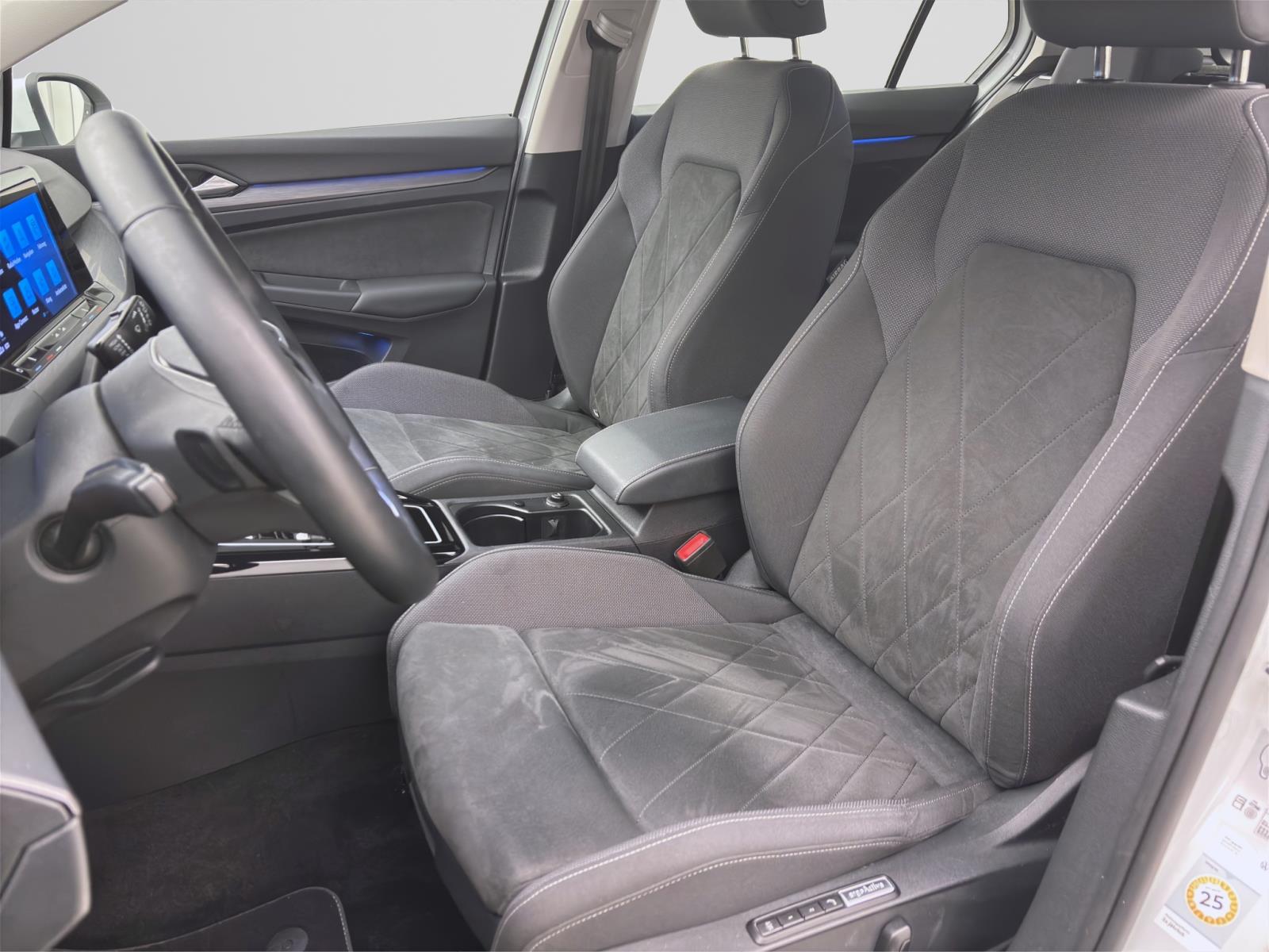 Volkswagen Golf 1.4 eHybrid STYLE NAVI KAMERA SITZHZG PDC