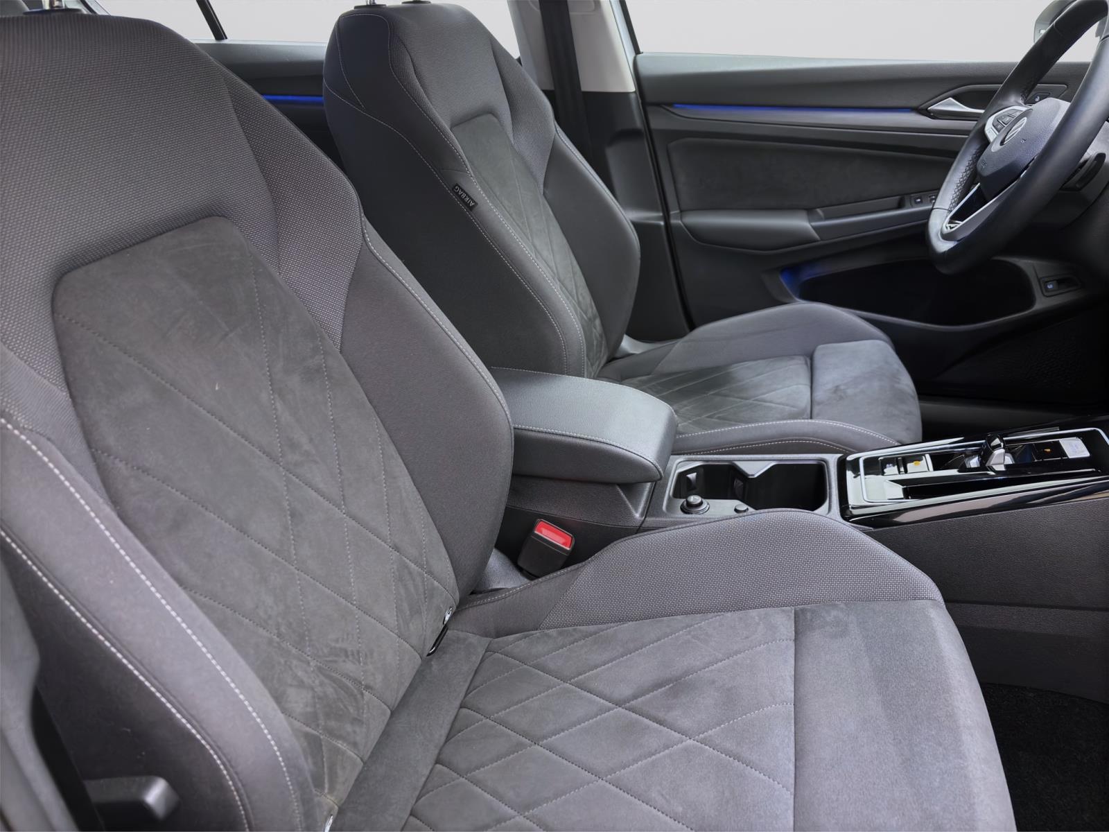 Volkswagen Golf 1.4 eHybrid STYLE NAVI KAMERA SITZHZG PDC