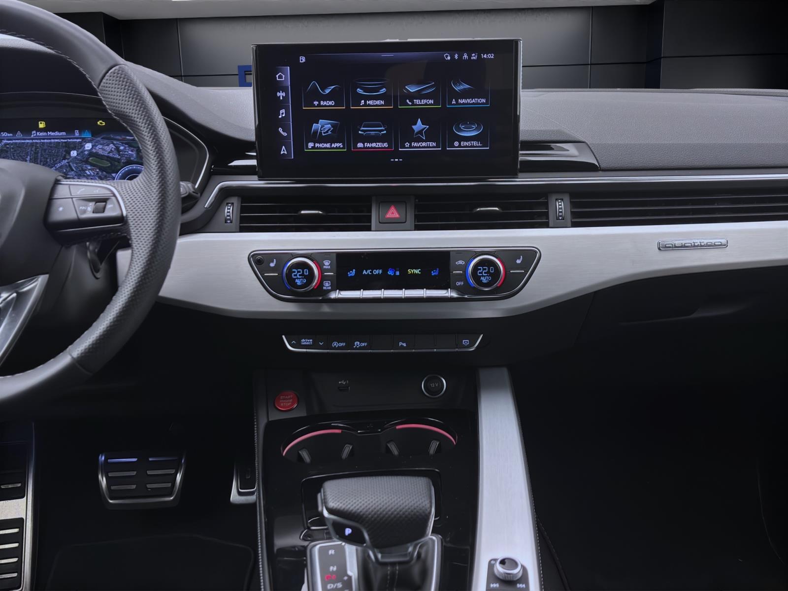 Audi A4 Avant 40 TDI Q S LINE PANO AHK NAVI+ KAMERA