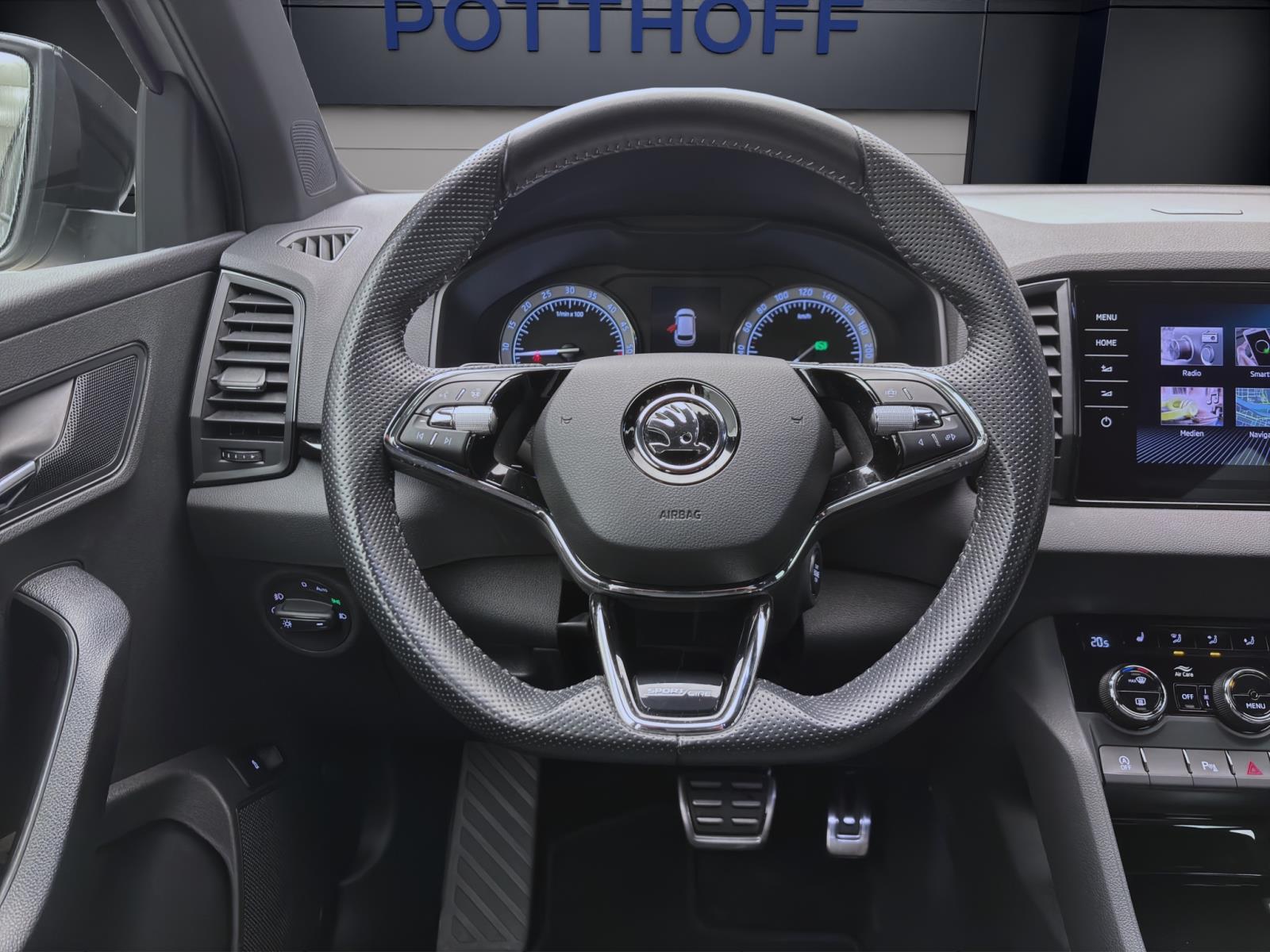 Skoda Karoq 2.0 TDI DSG 4x4 SPORTLINE NAVI PDC LED SITZHZG