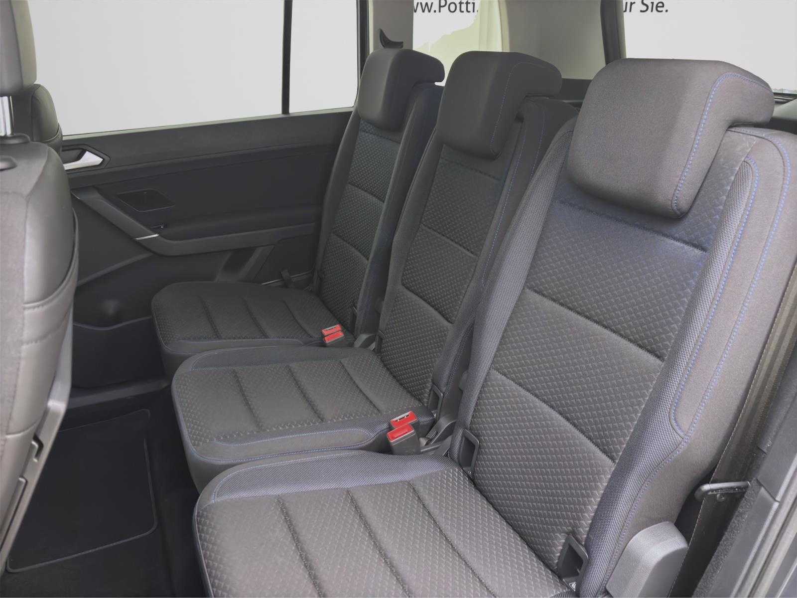 Volkswagen Touran 2.0 TDI DSG UNITED STDHZG NAVI KAMERA PDC
