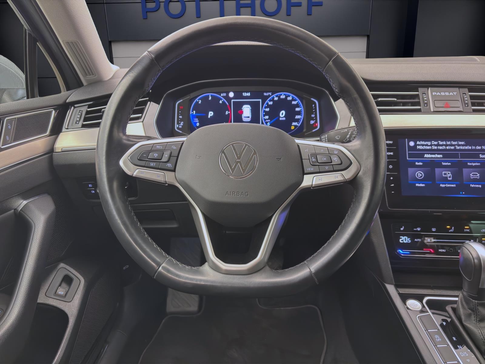Volkswagen Passat Variant 2.0 TDI DSG ELEGANCE HuD AHK NAVI KAMERA