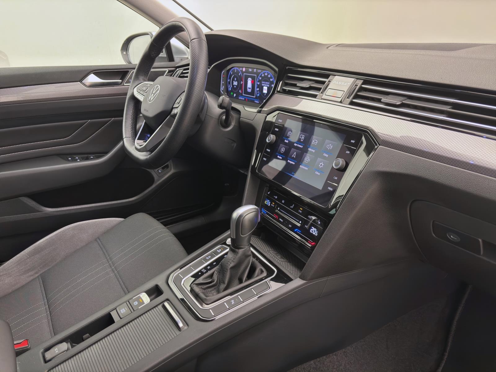 Volkswagen Passat Alltrack 2.0 TDI DSG 4M BUSINESS NAVI AHK KAMERA ACC