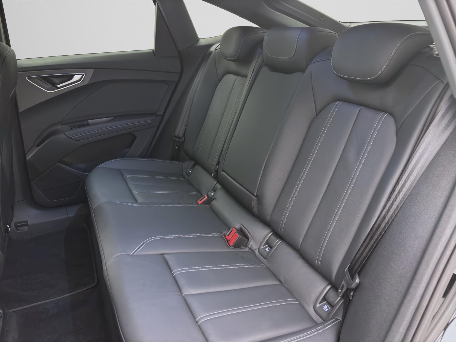 Audi Q4 e-tron Sportback 45 Q S LINE AHK NAVI-PRO MATRIX