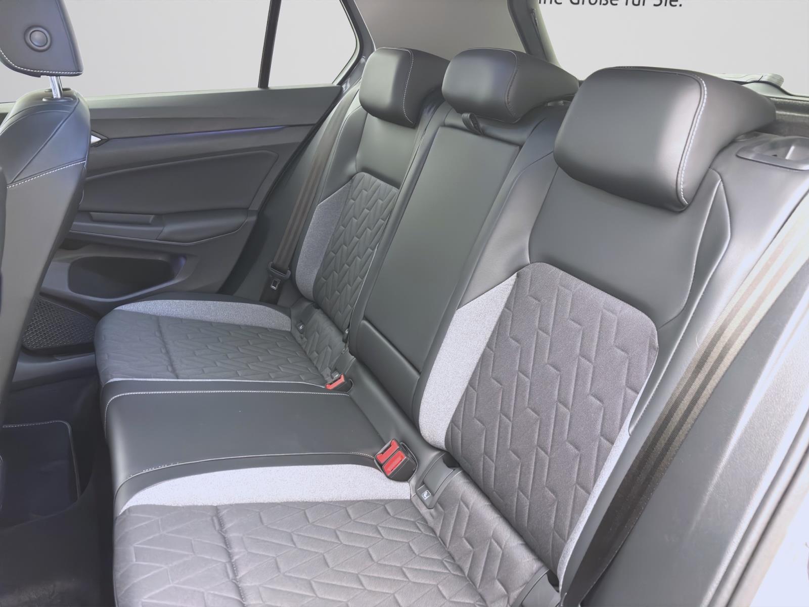 Volkswagen Golf 1.5 TSI GOAL SITZHZG PDC LED NAVI AHK