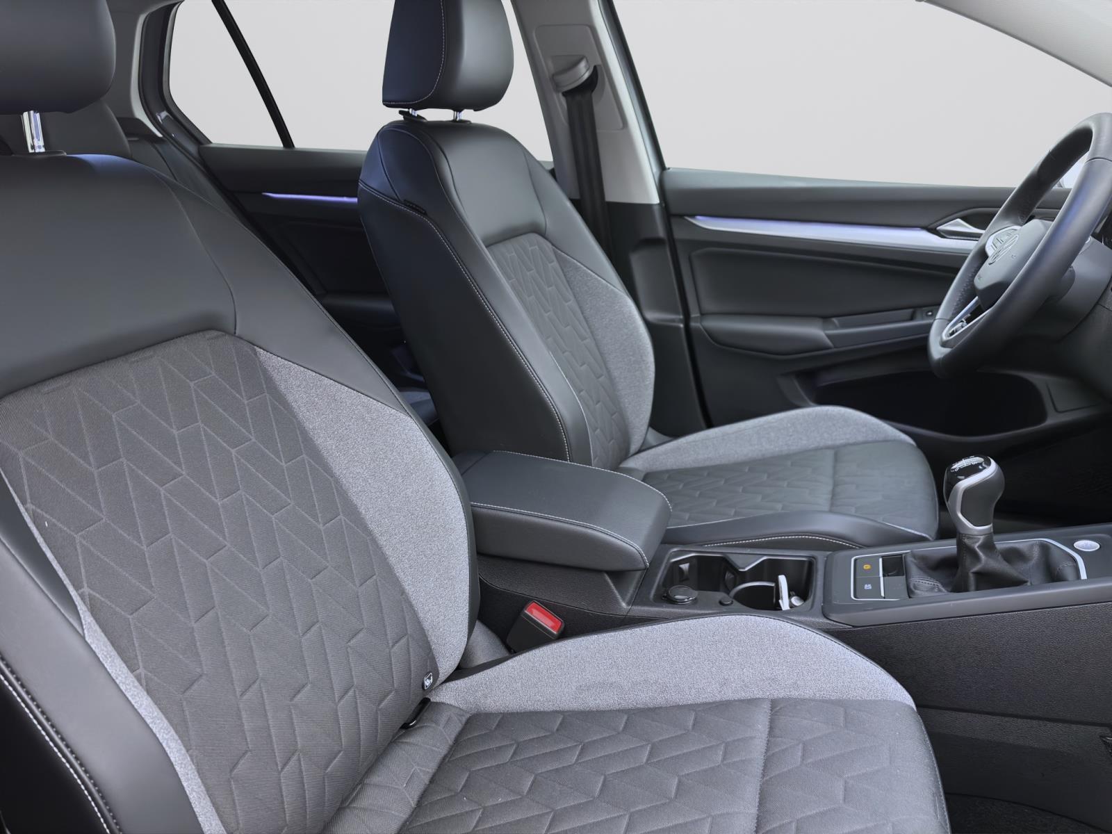 Volkswagen Golf 1.5 TSI GOAL SITZHZG PDC LED NAVI AHK