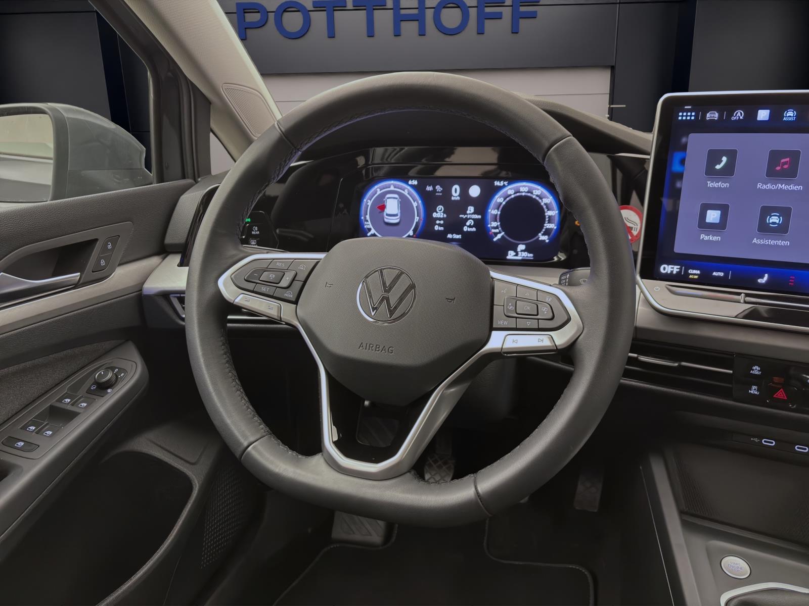 Volkswagen Golf 1.5 TSI LIFE AHK NAVI LED PDC