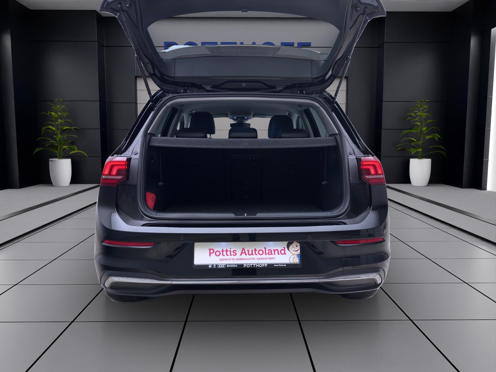 Volkswagen Golf 1.5 TSI GOAL NAVI AHK SITZHZG PDC