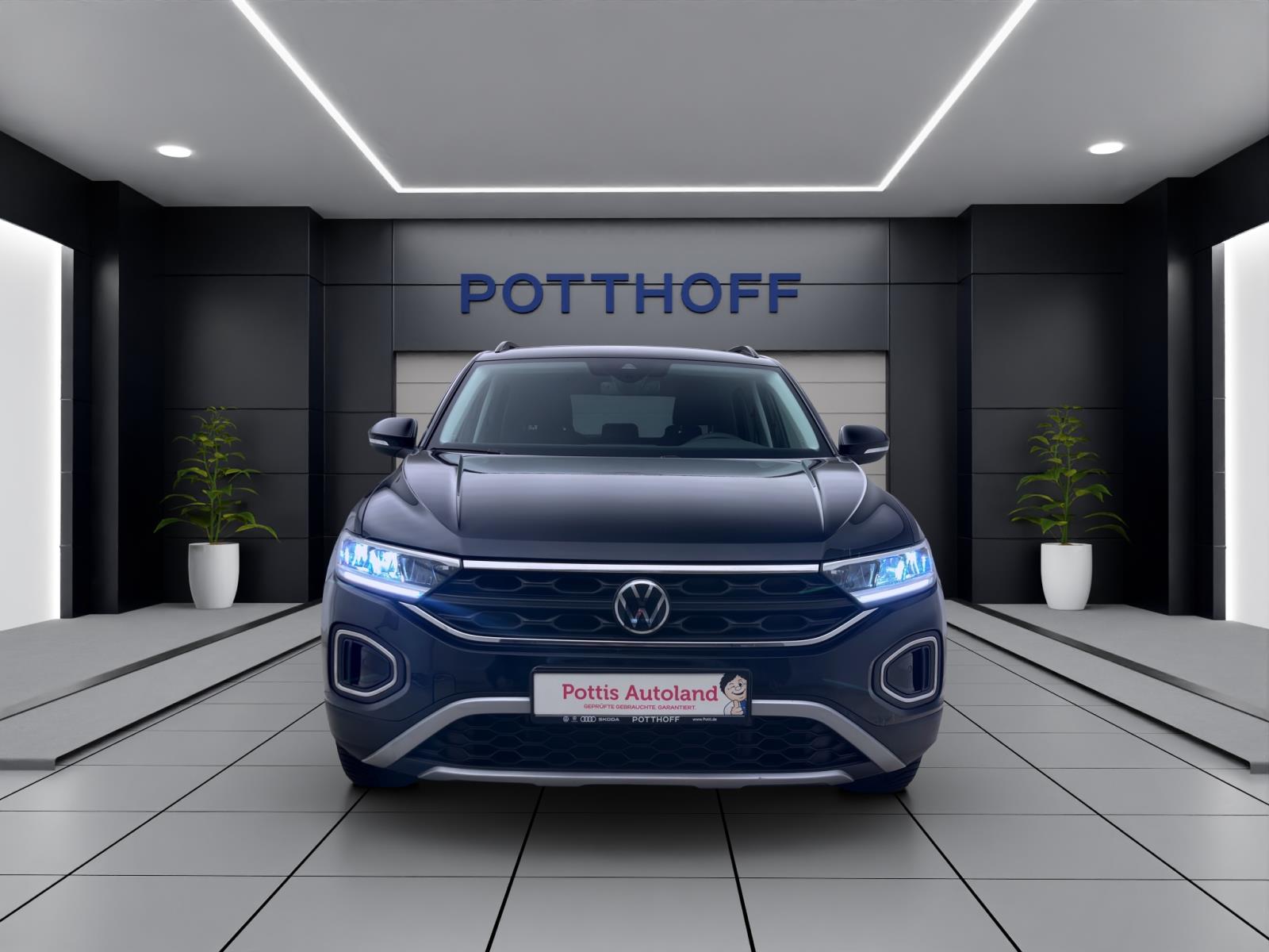 Volkswagen T-Roc 1.0 TSI LIFE NAVI PDC LED SITZHZG