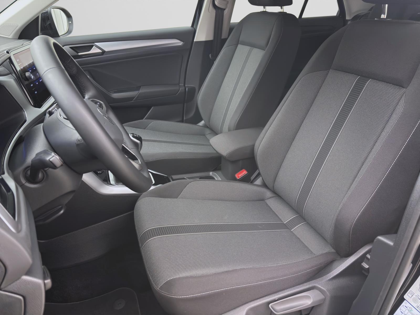 Volkswagen T-Roc 1.0 TSI LIFE NAVI PDC LED SITZHZG