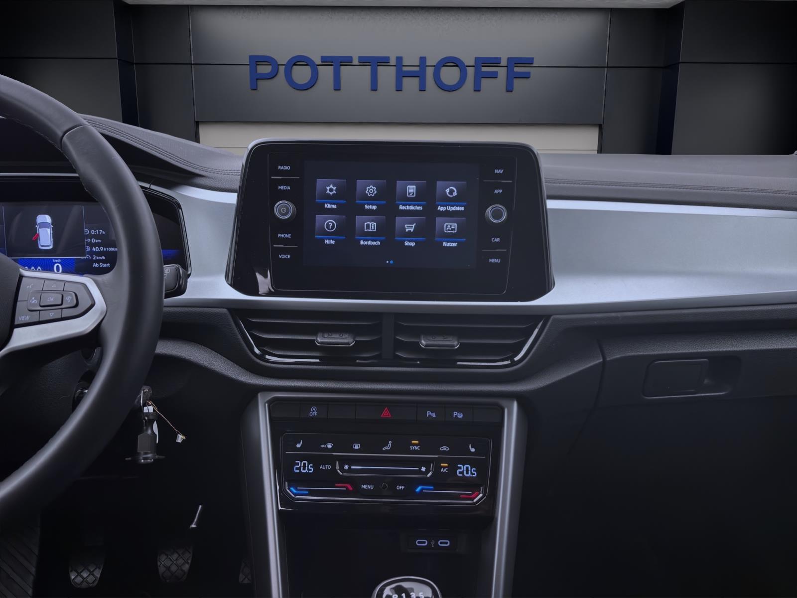 Volkswagen T-Roc 1.0 TSI LIFE NAVI PDC LED SITZHZG