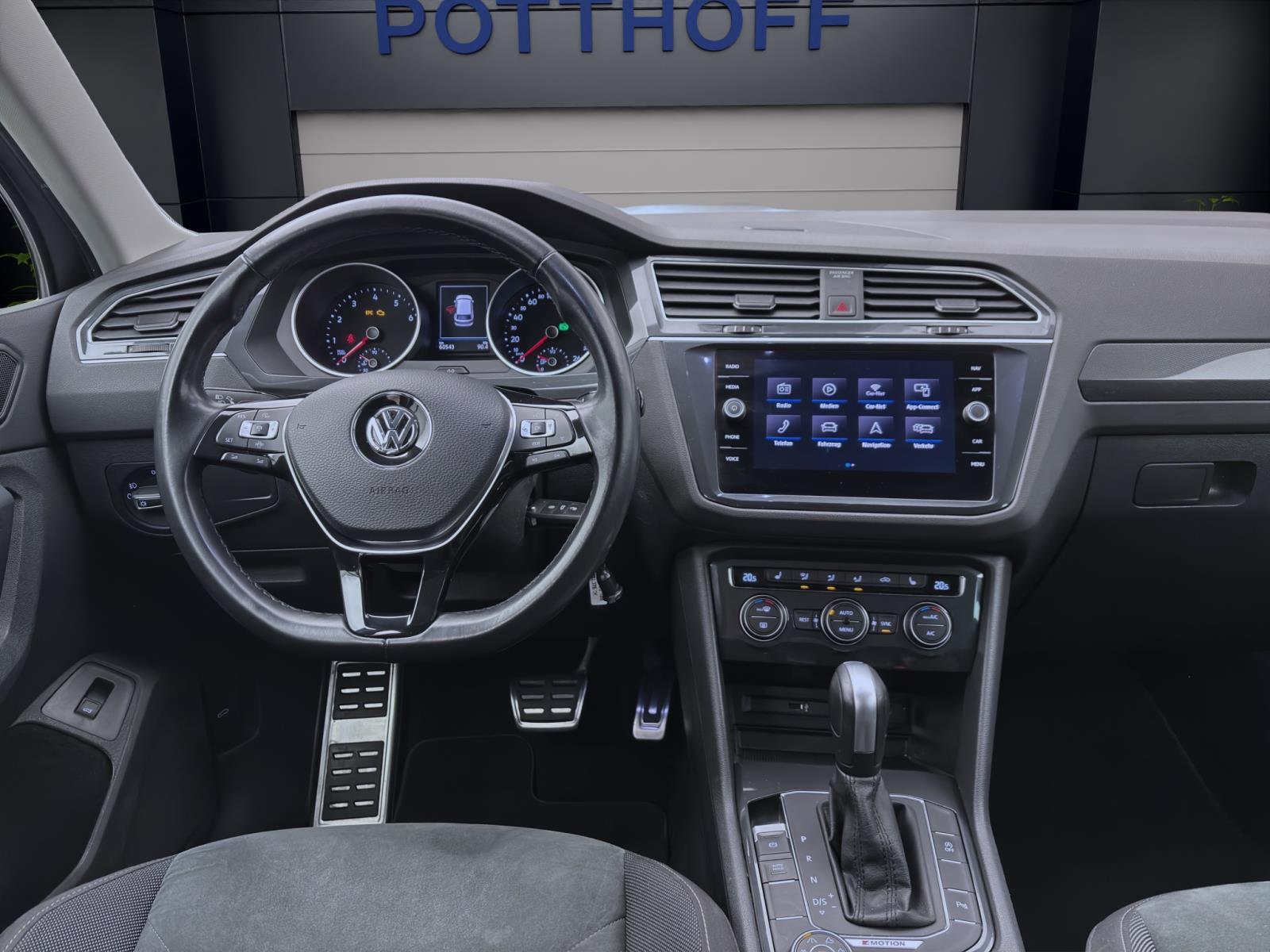 Volkswagen Tiguan 2.0 TSI DSG 4M HIGHLINE R-LINE AHK NAVI ACC LED