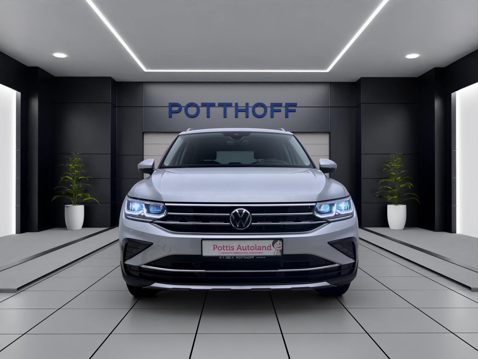 Volkswagen Tiguan 1.5 TSI DSG ELEGANCE NAVI IQ.LIGHT KAMERA HuD