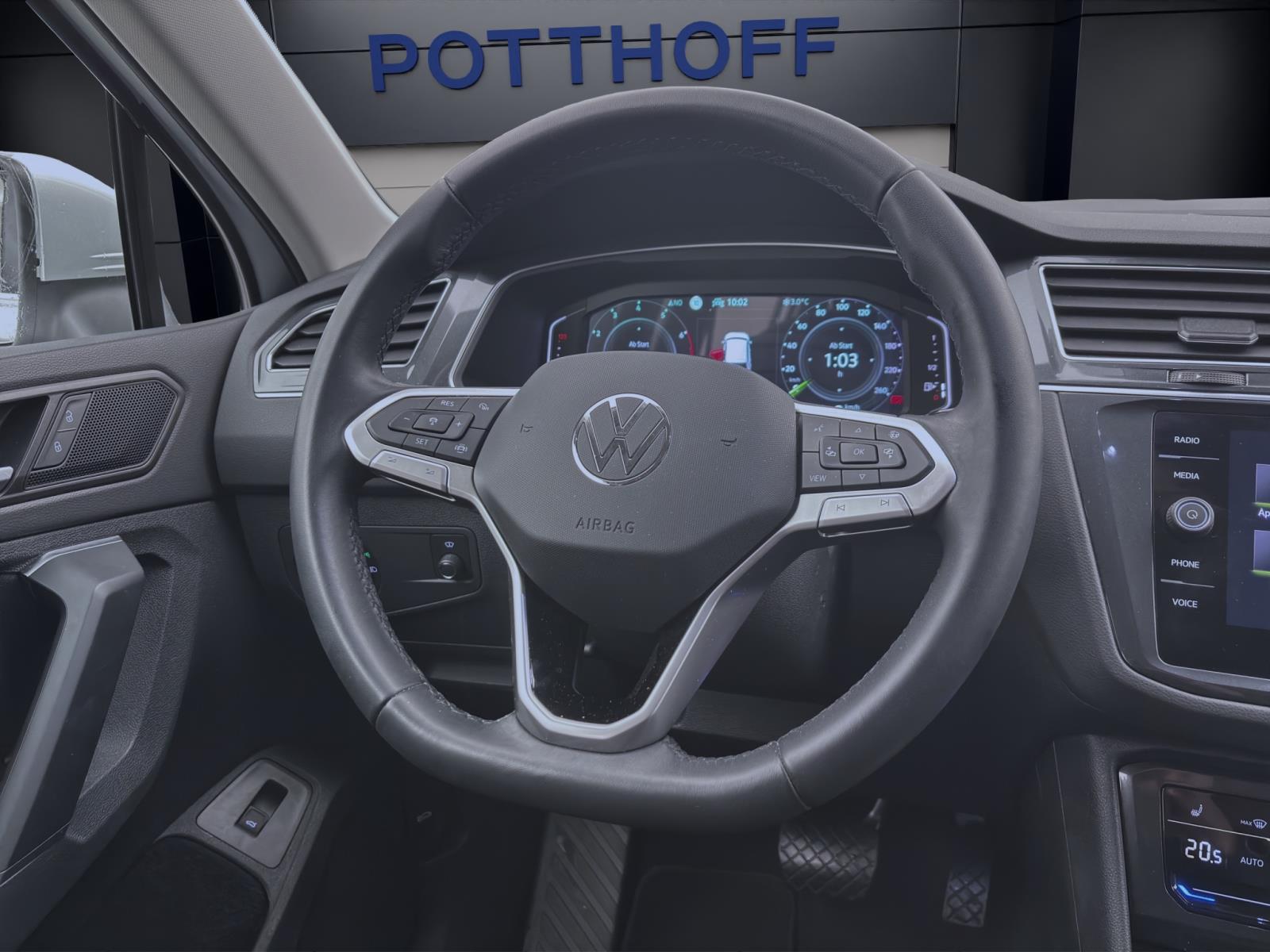 Volkswagen Tiguan 1.5 TSI DSG ELEGANCE NAVI IQ.LIGHT KAMERA HuD