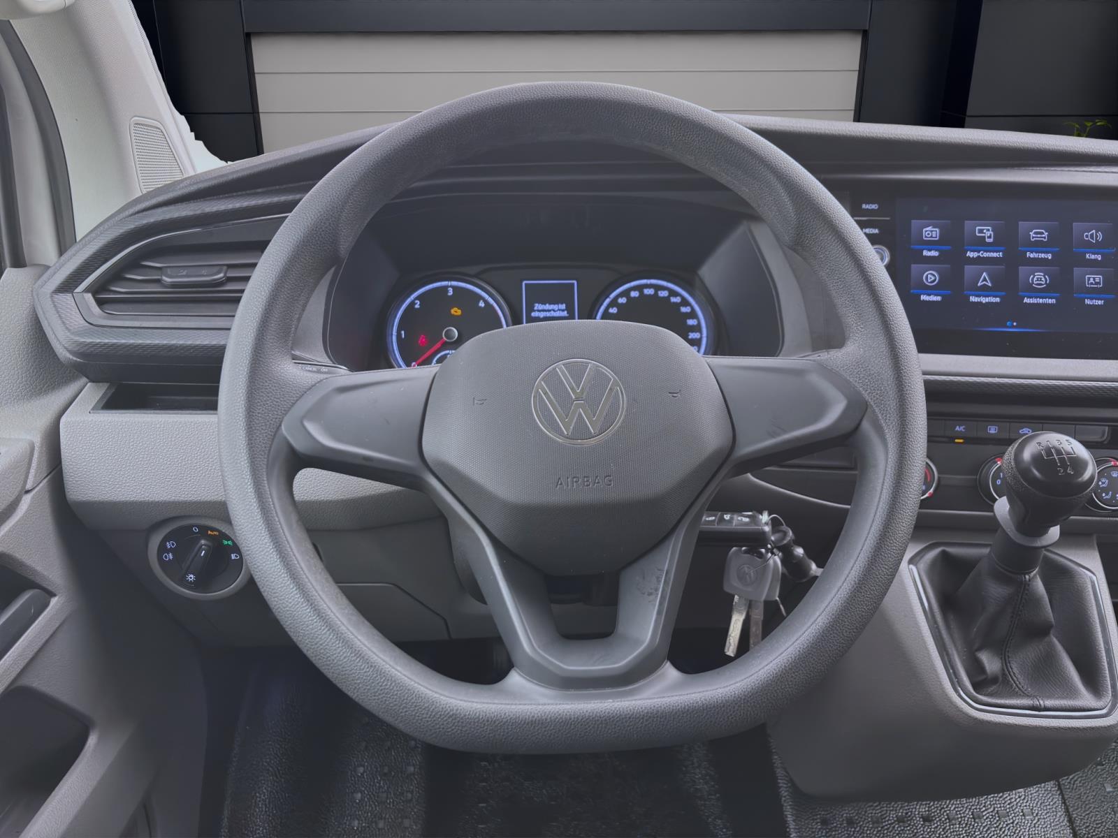 Volkswagen T6.1 Transporter Kombi 2.0 TDI 9-SITZER NAVI KLIMA PDC