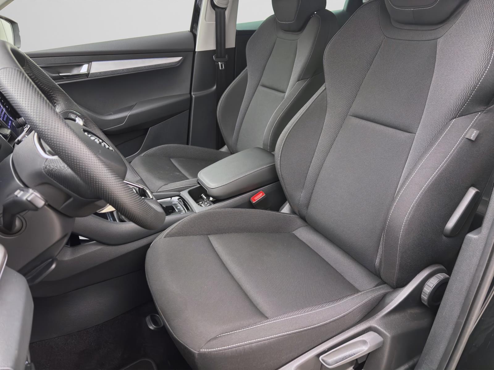 Skoda Karoq 1.5 TSI AMBITION LM17 MATRIX PDC KESSY