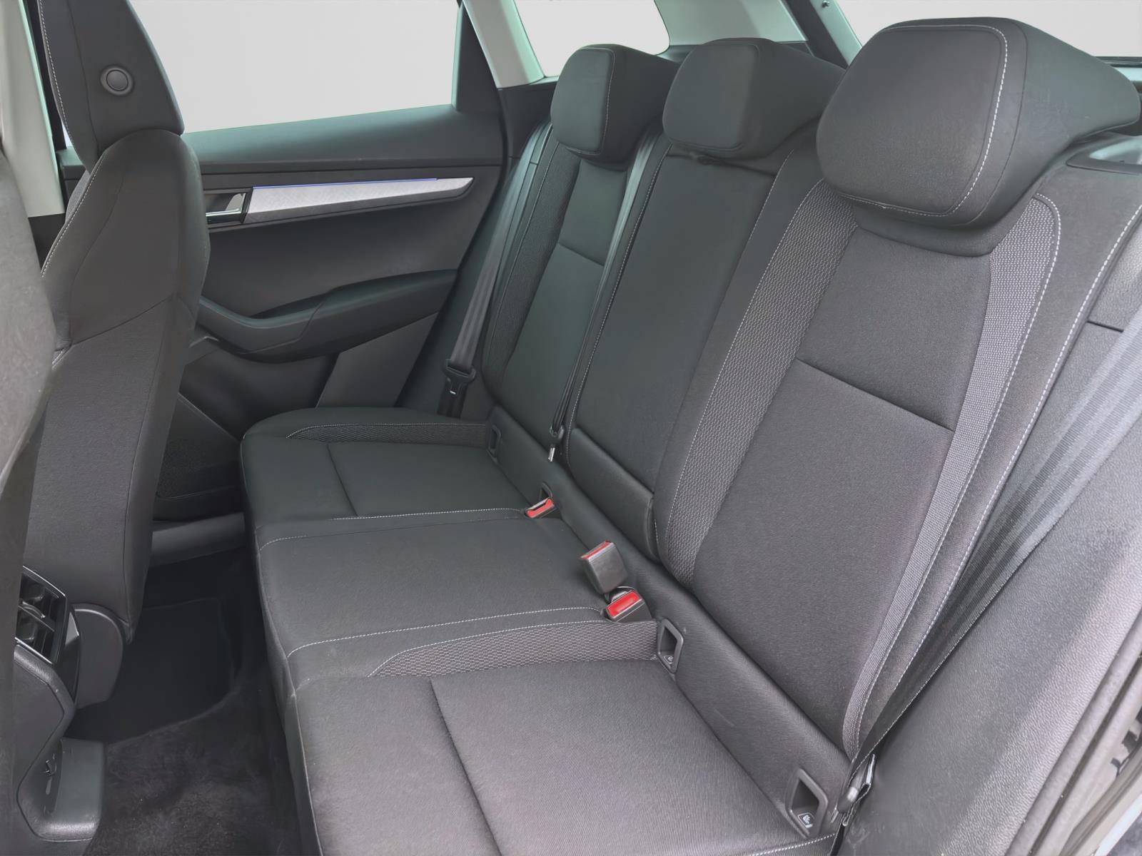 Skoda Karoq 1.5 TSI AMBITION LM17 MATRIX PDC KESSY