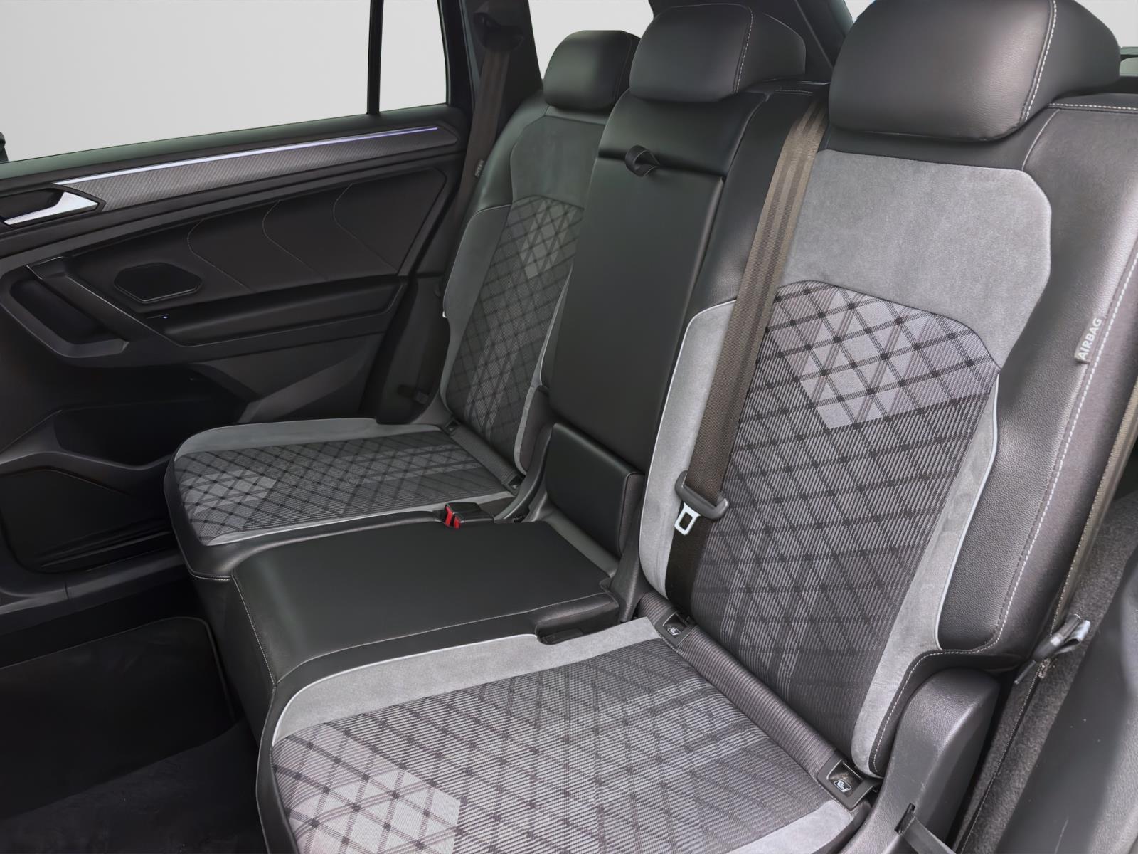 Volkswagen Tiguan Allspace 2.0 TDI DSG 4M R-LINE AHK NAVI ACC