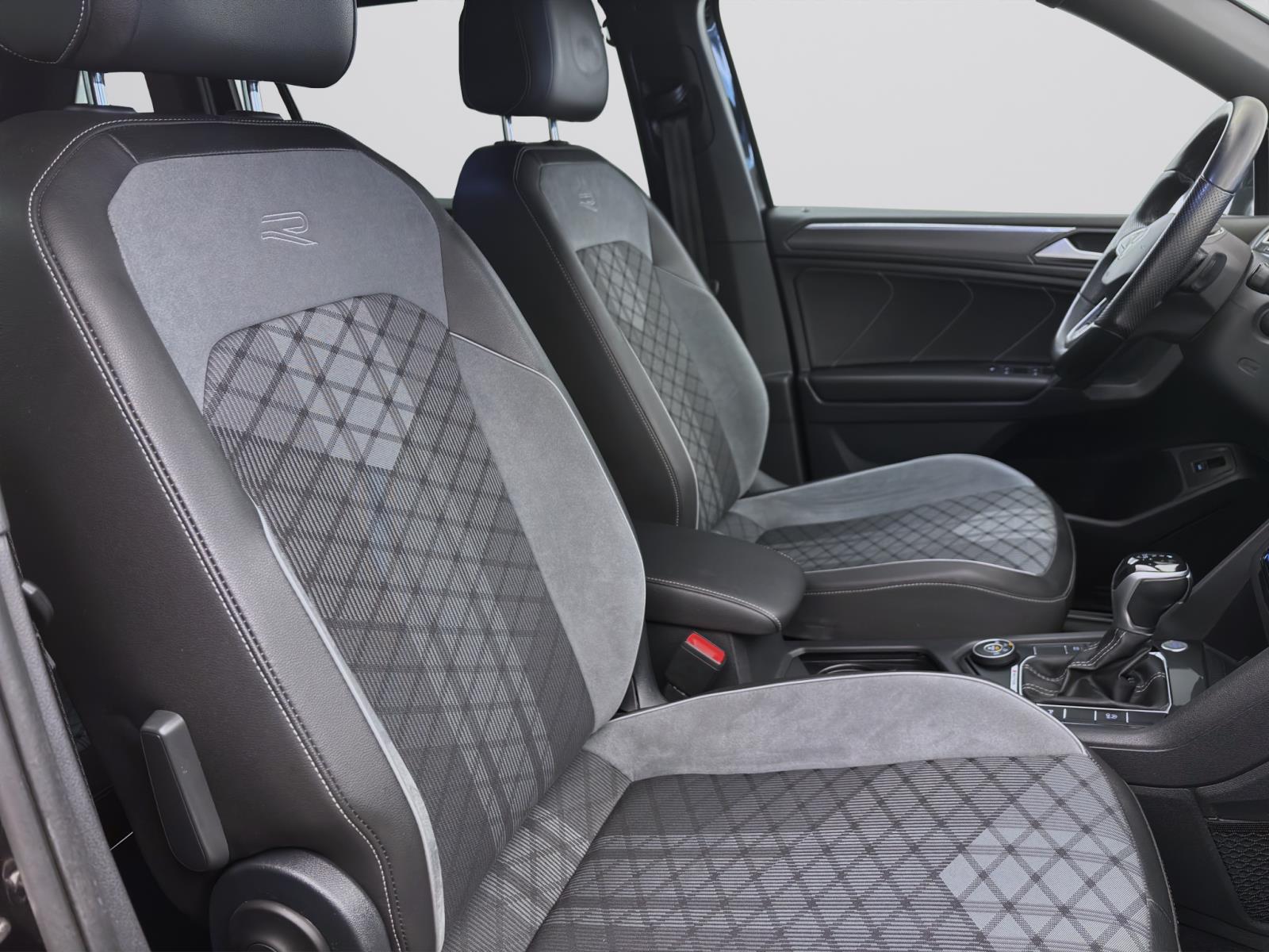 Volkswagen Tiguan Allspace 2.0 TDI DSG 4M R-LINE AHK NAVI ACC